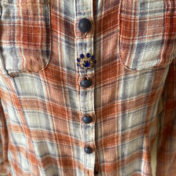 NWT Aratta Plaid Floral Back Long Sleeve Button Down.  Size XS - Picture 5 of 6